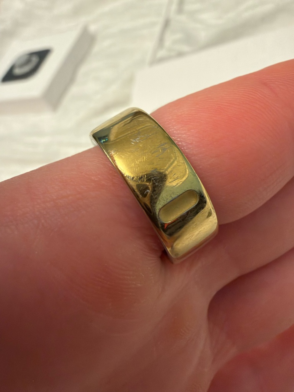 oura ring gen 4 gold size 8 - Picture 6 of 8